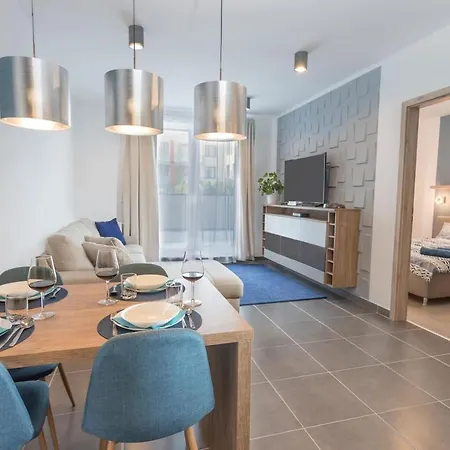 New Corvin Home, Ac, Free Parking Balcony W/view Appartamento Budapest