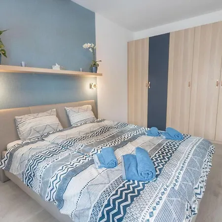 Appartamento New Corvin Home, Ac, Free Parking Balcony W/view *