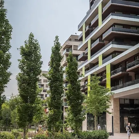 New Corvin Home, Ac, Free Parking Balcony W/view Appartamento *