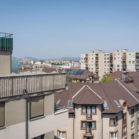 New Corvin Home, Ac, Free Parking Balcony W/view Appartamento Budapest