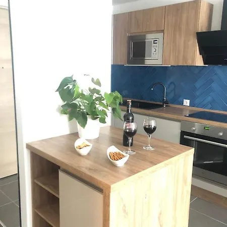 New Corvin Home, Ac, Free Parking Balcony W/view Appartamento Budapest