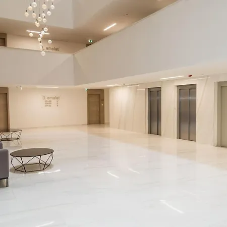 New Corvin Home, Ac, Free Parking Balcony W/view Budapest